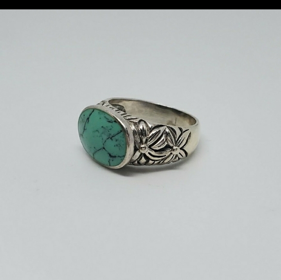 Turquoise & Sterling Ring - Picture 2 of 10